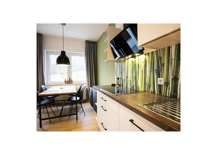 Q-stall, 01 Feriehus *